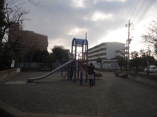 菅なかよし公園03.jpg